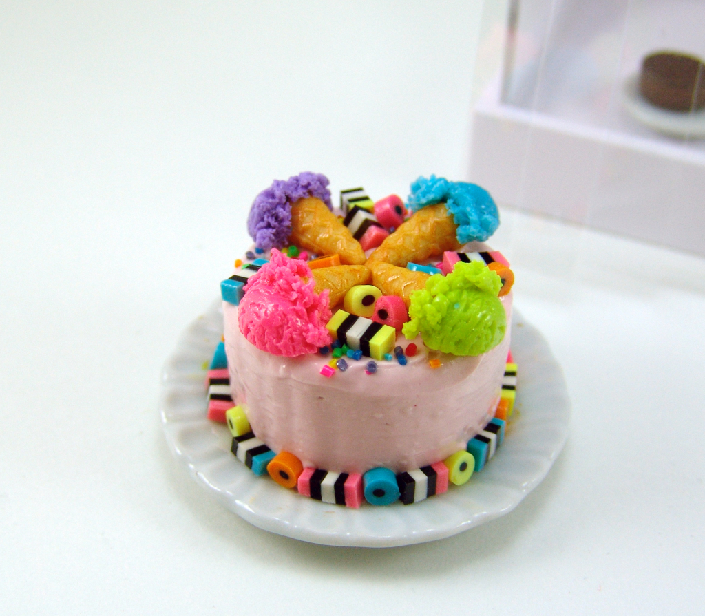 Polymer clay cake by The Mouse Market