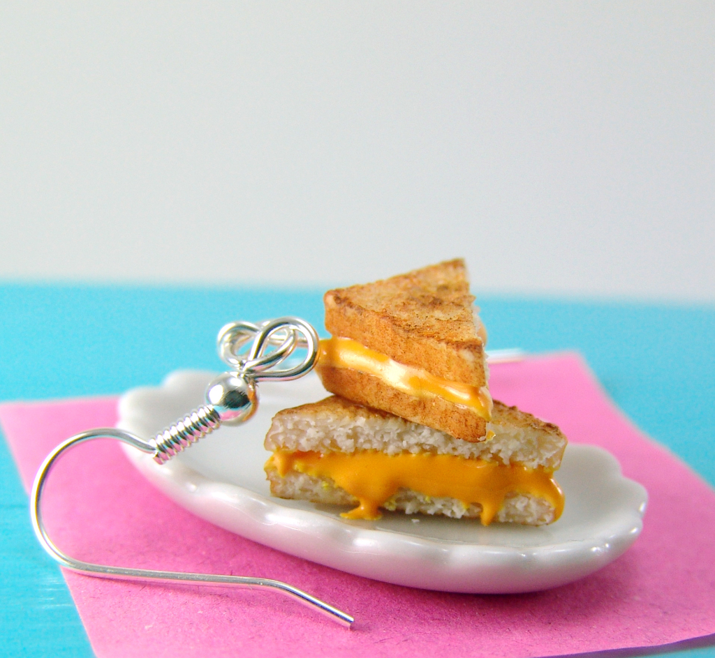 Grilled cheese sandwich earrings by The Mouse Market