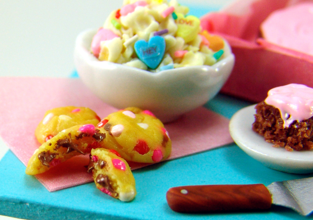 Dollhouse miniature cookies by The Mouse Market