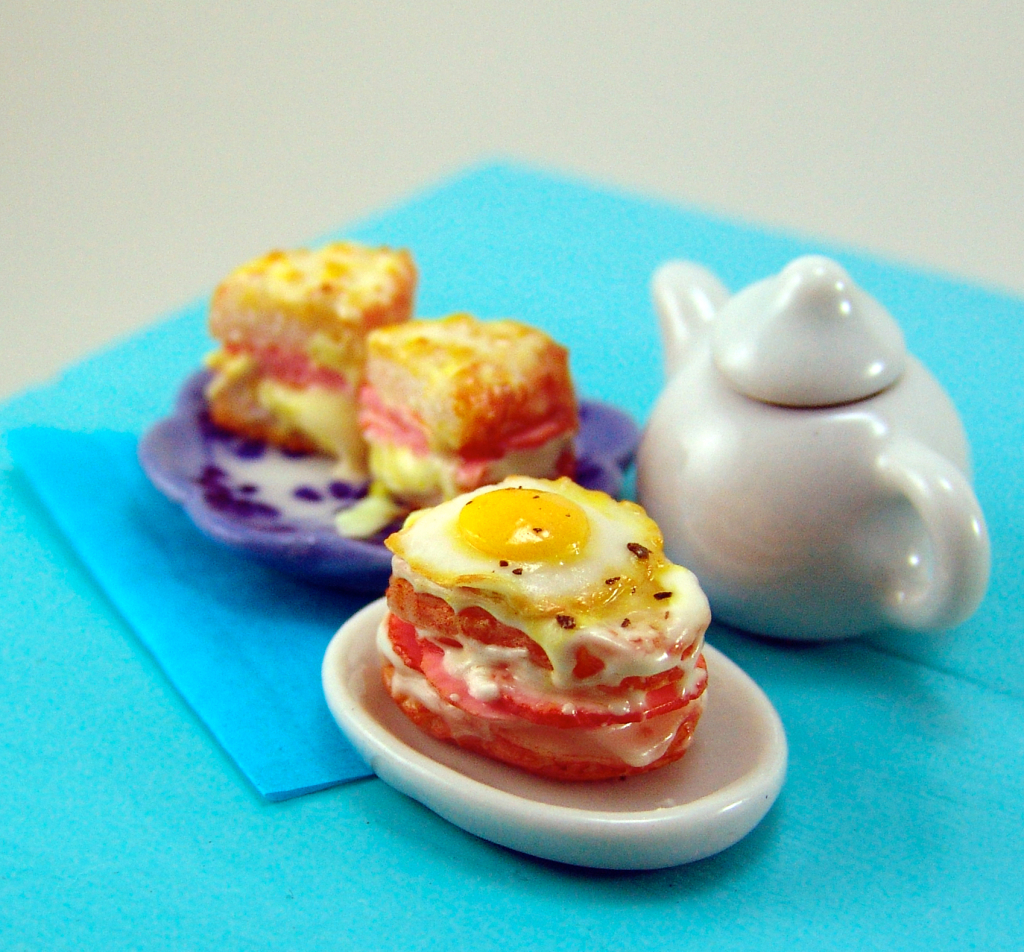 Dollhouse miniature sandwiches by The Mouse Market