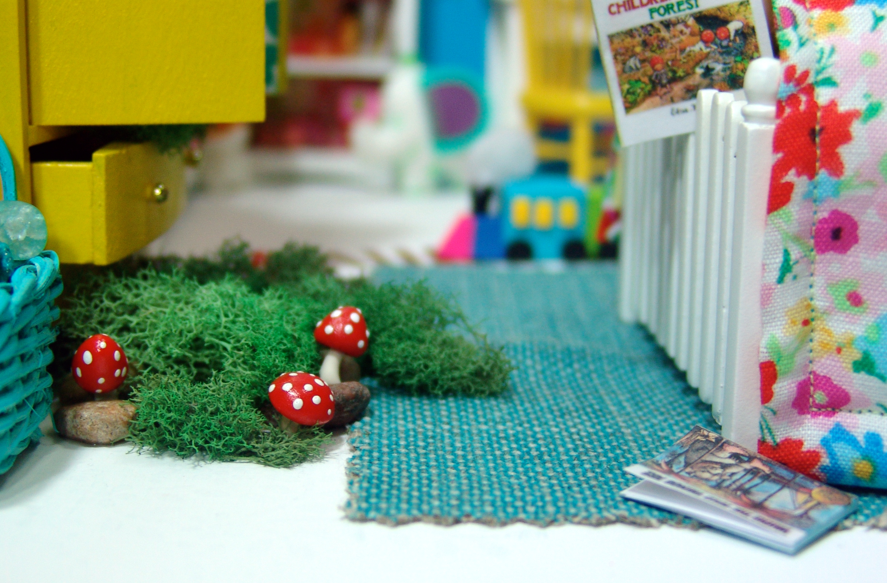 The Miniature Dream Room Gets Dreamy
