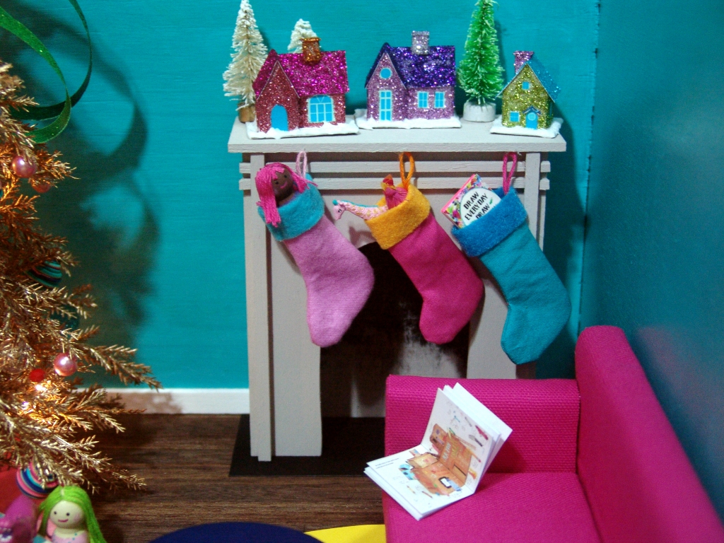 dollhouse miniature Christmas stockings by The Mouse Market