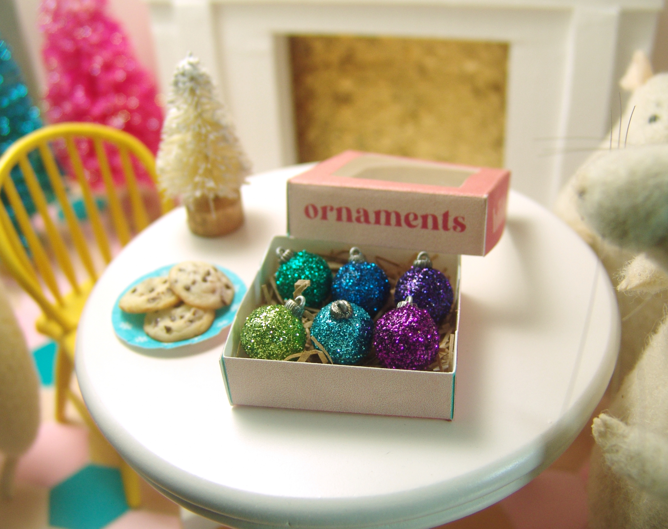 A Miniature Photo Shoot + Christmas Minis Galore