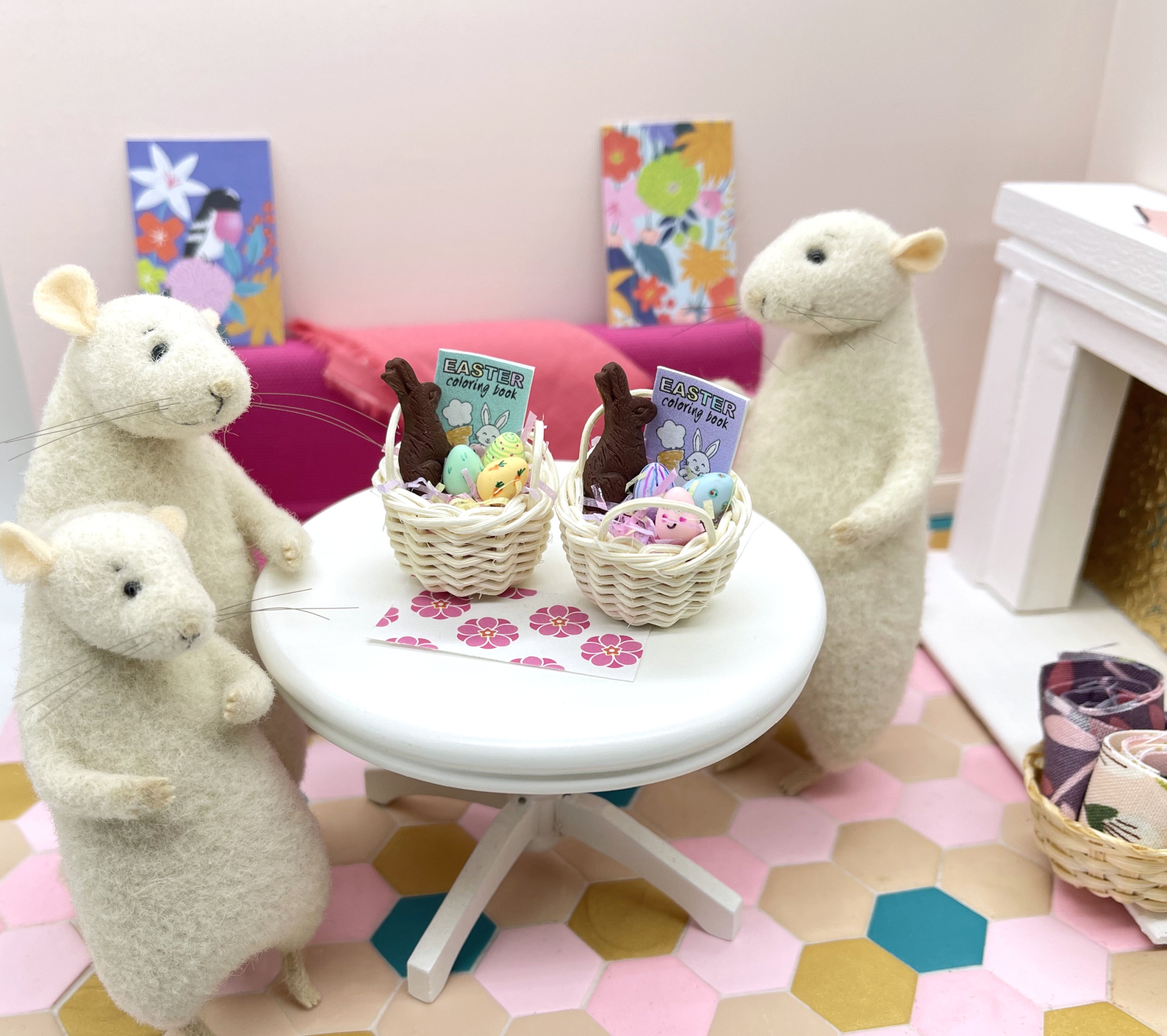 Making Dollhouse Easter Baskets [free printable]